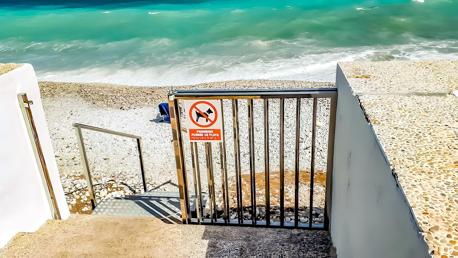 Apartamento Primera Linea Con Acceso Privado A La Playa Altea Bagian luar foto
